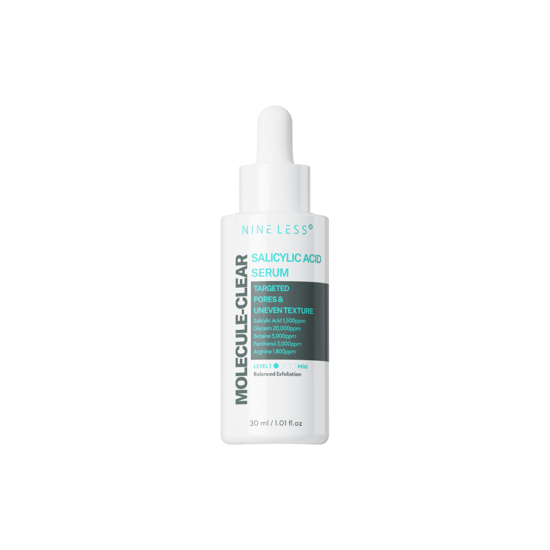 NINELESS Molecule-Clear Salicylic Acid Serum is a clarifying treatment that targets clogged pores, excess oil, and breakouts. Powered by Salicylic Acid, it gently exfoliates to clear dead skin cells and refine texture. With Panthenol, Hyaluronic Acid, and Allantoin, it soothes, hydrates, and balances the skin, leaving it smoother and healthier-looking. Ideal for oily and acne-prone skin.