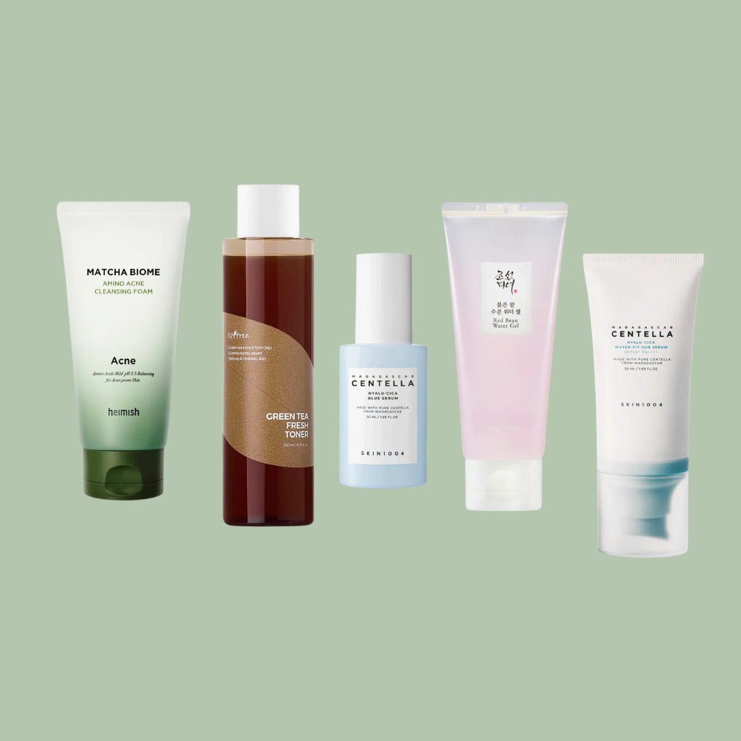 ELIKO GLOW 5 Step Korean Skincare Routine Set for Oily Skin Type is designed to control excess oil, reduce shine, and maintain a healthy balance. This set includes a gentle cleanser to remove impurities, a lightweight toner to balance sebum production, and oil-free moisturizers to keep your skin hydrated without clogging pores. Perfect for minimizing the appearance of pores and keeping your skin fresh and matte throughout the day.